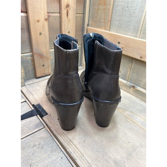 Las mejores ofertas en Dansko con tachuelas para mujer | eBay Dansko FAITH EU40 US9.5-10 Dark Brown Leather Ankle Booties Boots wedge Heel